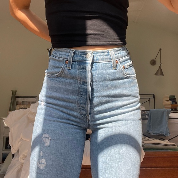 Levi’s Ribcage Straight - Picture 6 of 6